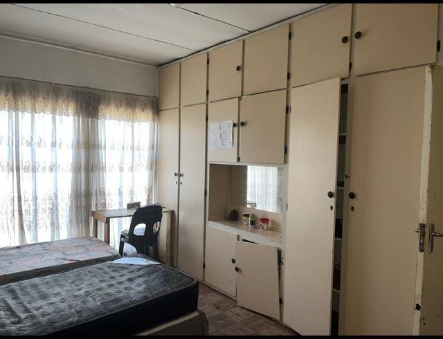 7 BEDROOM HOUSE FOR SALE IN VANDERBIJLPARK CW 2